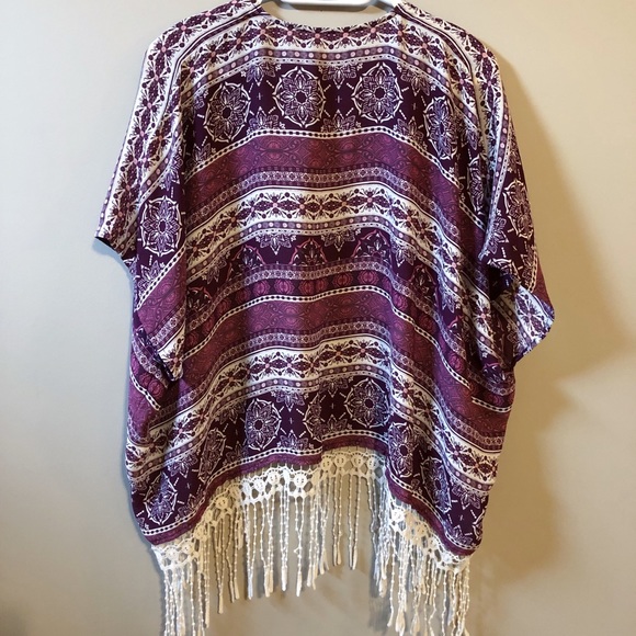 Forever 21 kimono - Picture 2 of 2